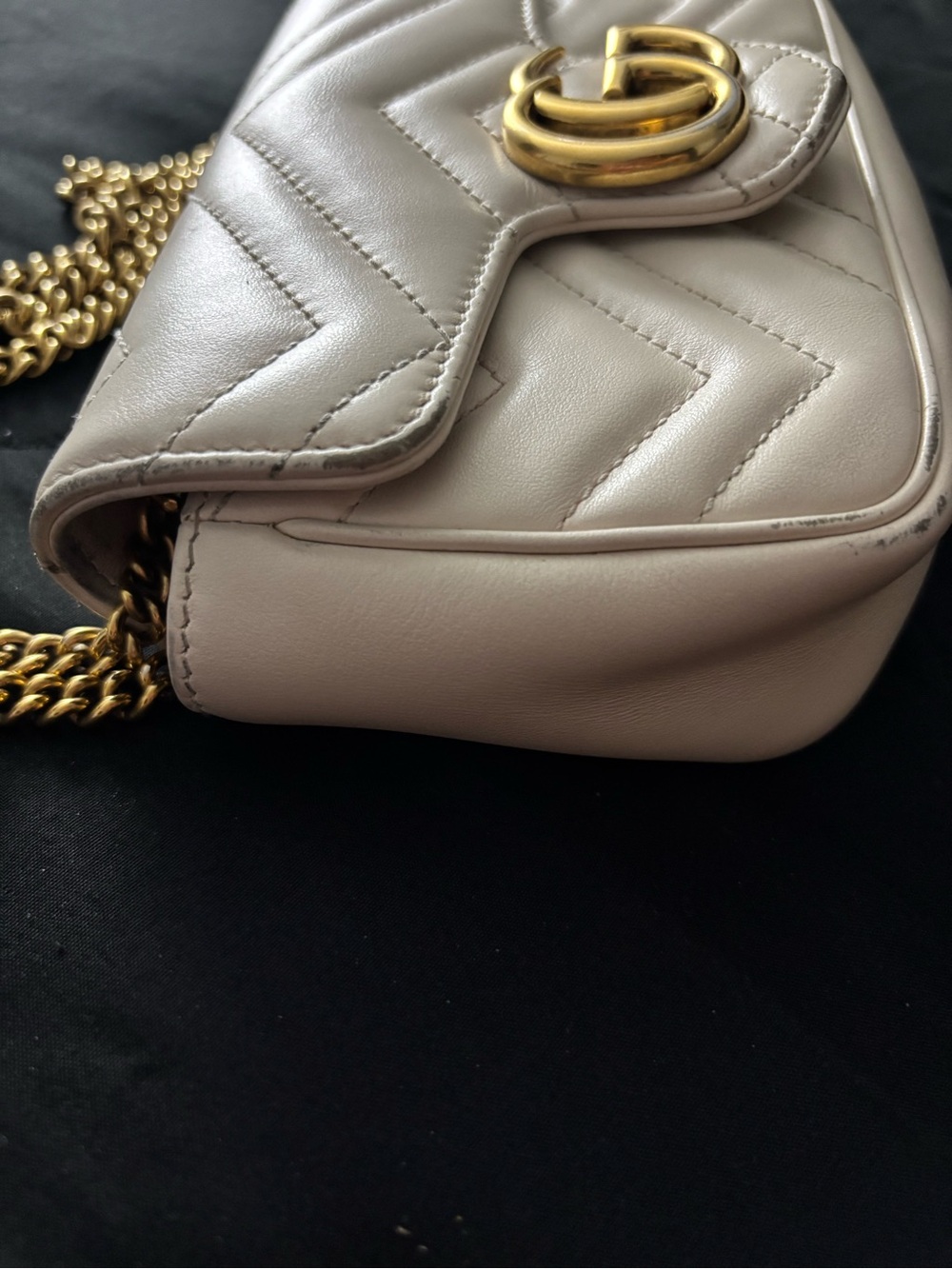 Gucci GG Marmont matelassé leather super mini bag - Picture 5 of 12